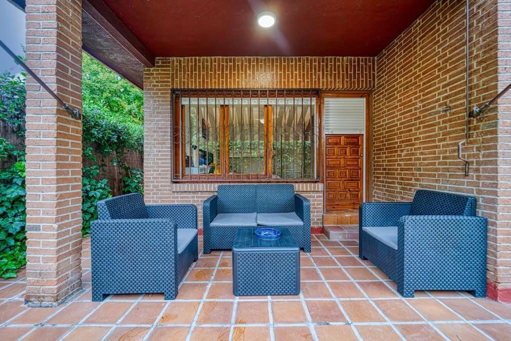 P Casacafe Madrid Calle Carlos Dubois 3 外观 照片